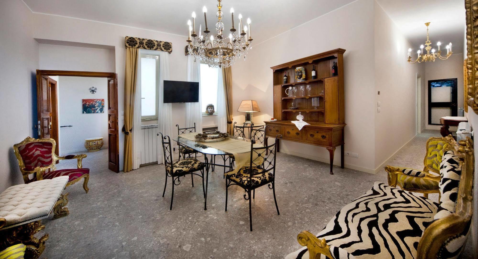 Porta Di Mezzo Luxury 2* Taormina