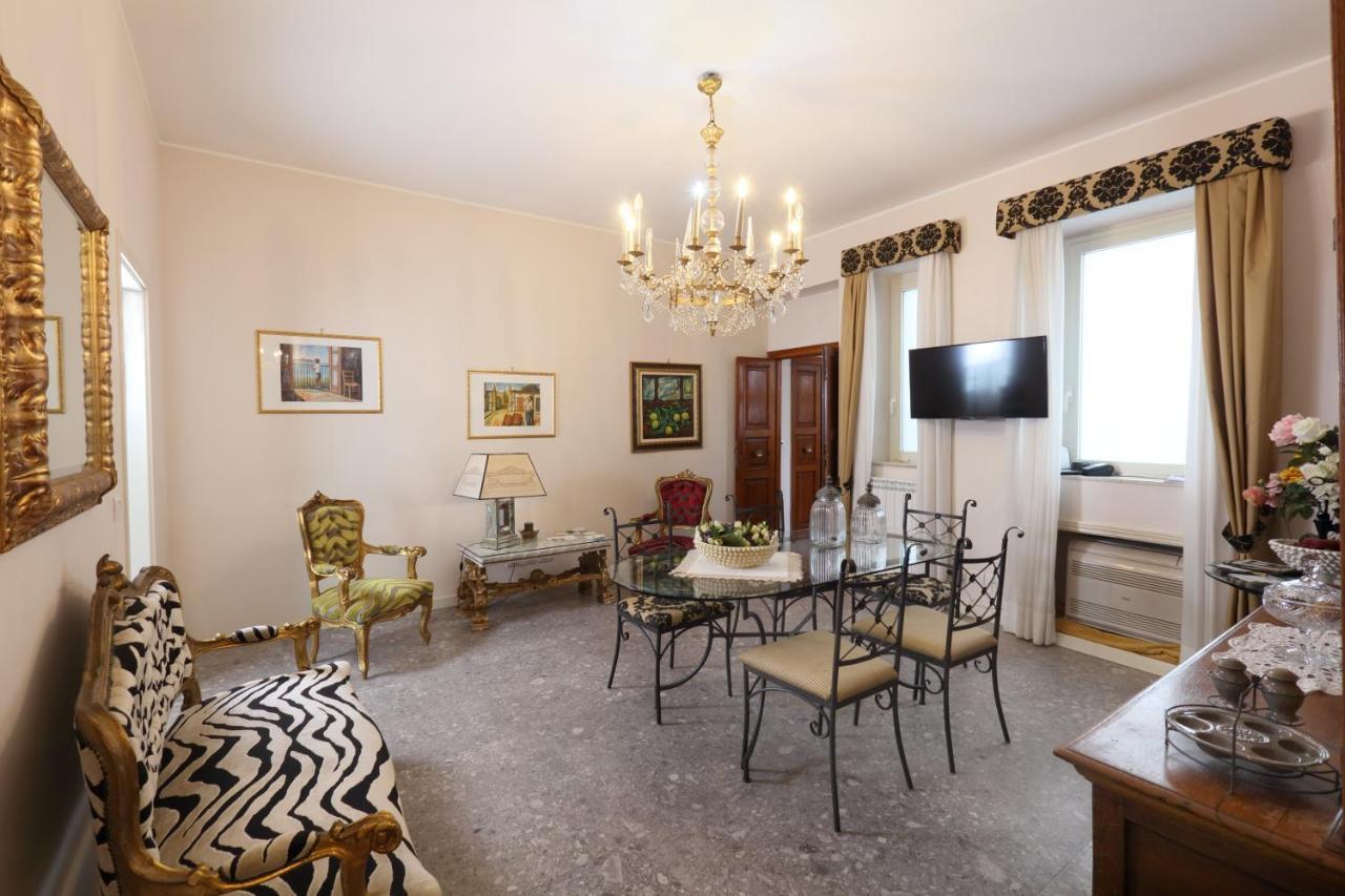 Porta Di Mezzo Luxury 2*